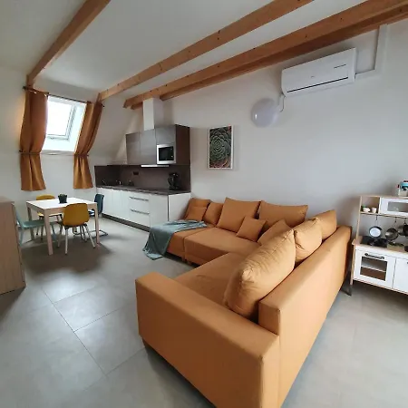 V Soukromi Apartment
